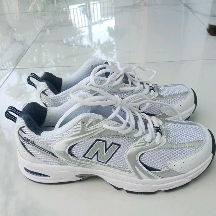 Sepatu Branded NB 530 Putih Size 41,5 (Second)