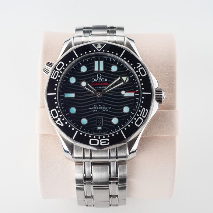 Omega Seamaster Diver 300m