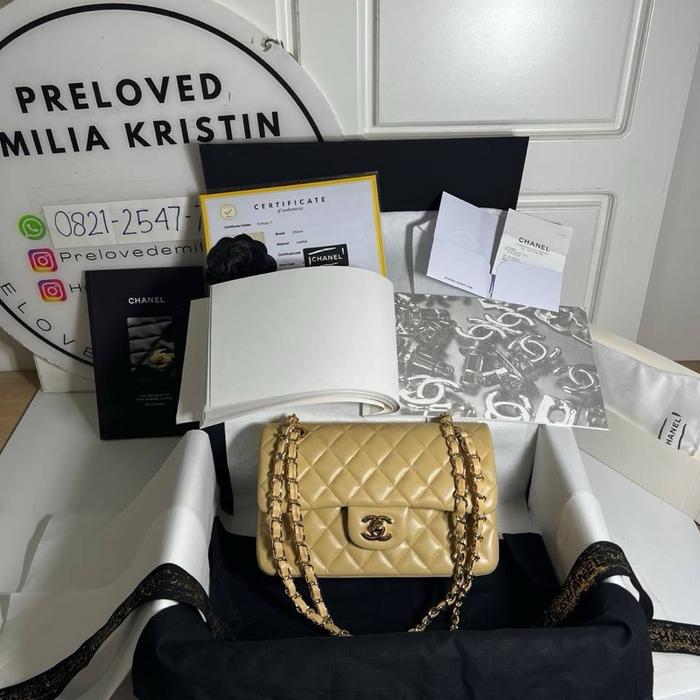 nego preloved 2023 Chanel Classic Small Lambskin Beige Lambskin GHW Double Flap Bag authentic