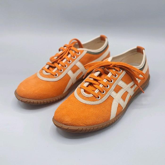 Onitsuka Tiger Tsunahiki Size: US 7,5 / Euro 40,5 Upper: Leather Sole: Rubber Made in Vietnam. Bough