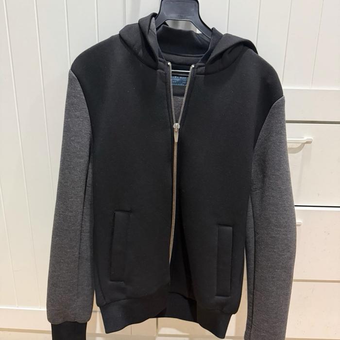 Zara Jacket Jaket Hoodie Tebal Pria - Second size M