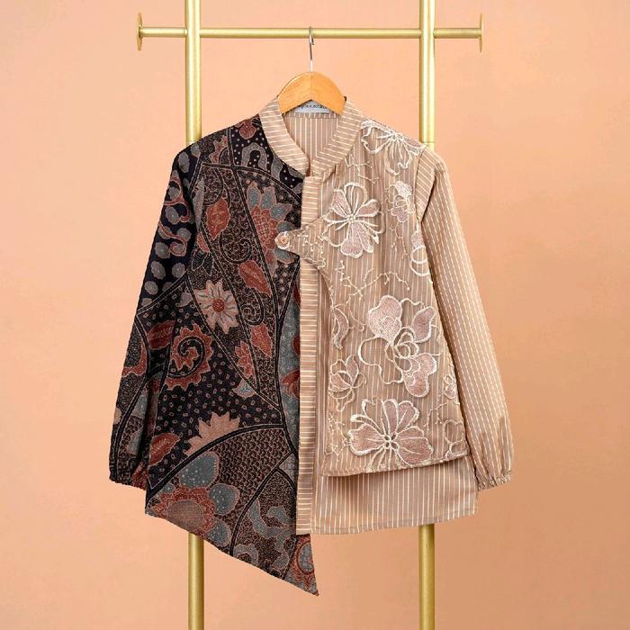 Atasan Wanita Batik Daisy Cream A1166