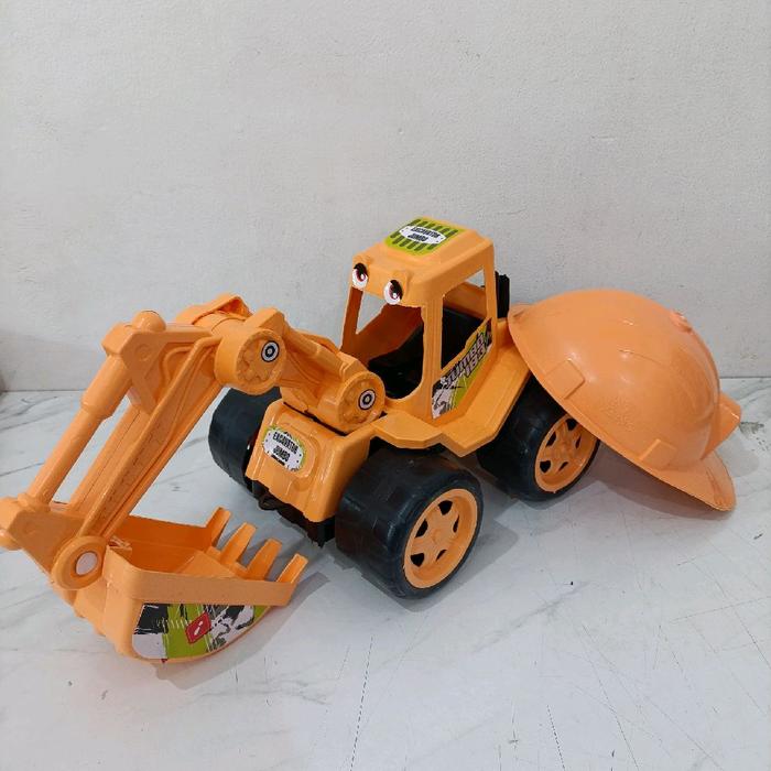 MOBIL ESCAVATOR JUMBO EJ 183 HELM PANDATOYS SEMARANG