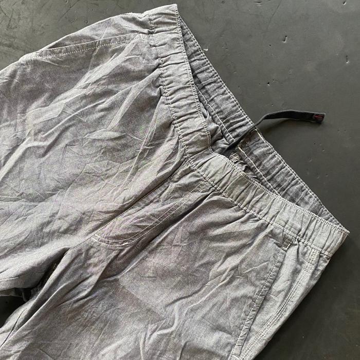 Uniqlo Celana Panjang Chino Cino Pants Ut Abu-Abu Grey Second