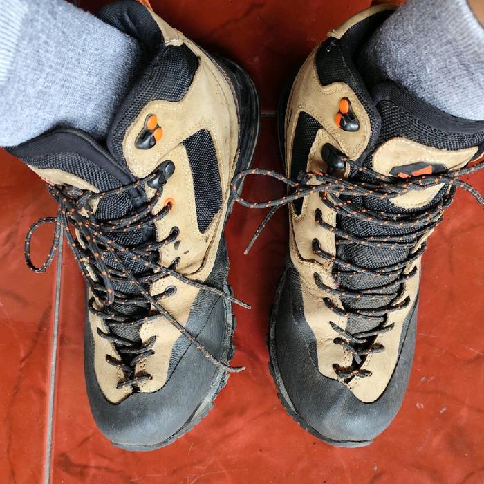 Sepatu Gunung Eiger Tarantula  Ukuran 42