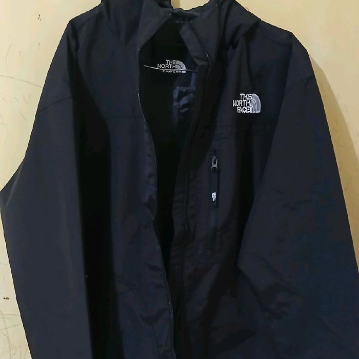 JAKET TNF HITAM UKURAN L PRIA