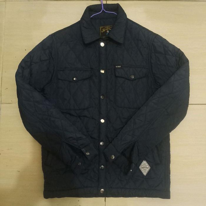 jaket casual tebal saint pain