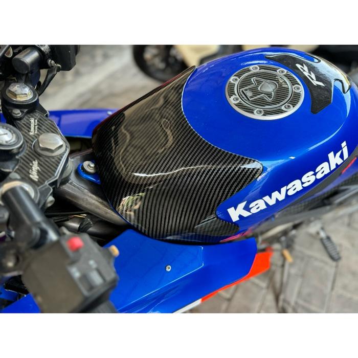 NEW!! READY!! COVER TANGKI NINJA RR NEW RR OLD CARBON GLOSY M2 ▪ninja rr new carbon pelindung tangki