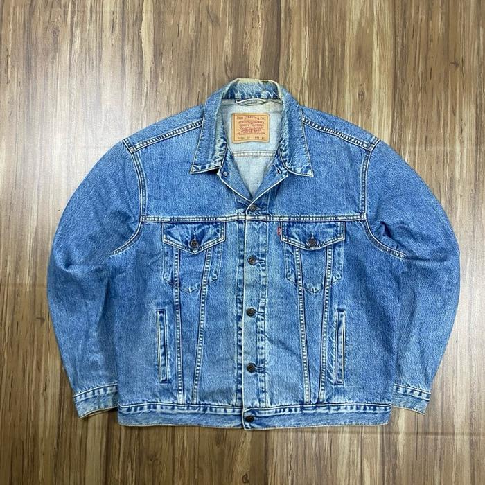 Levis Jacket Type III Size Medium made in Tunisia Denim
