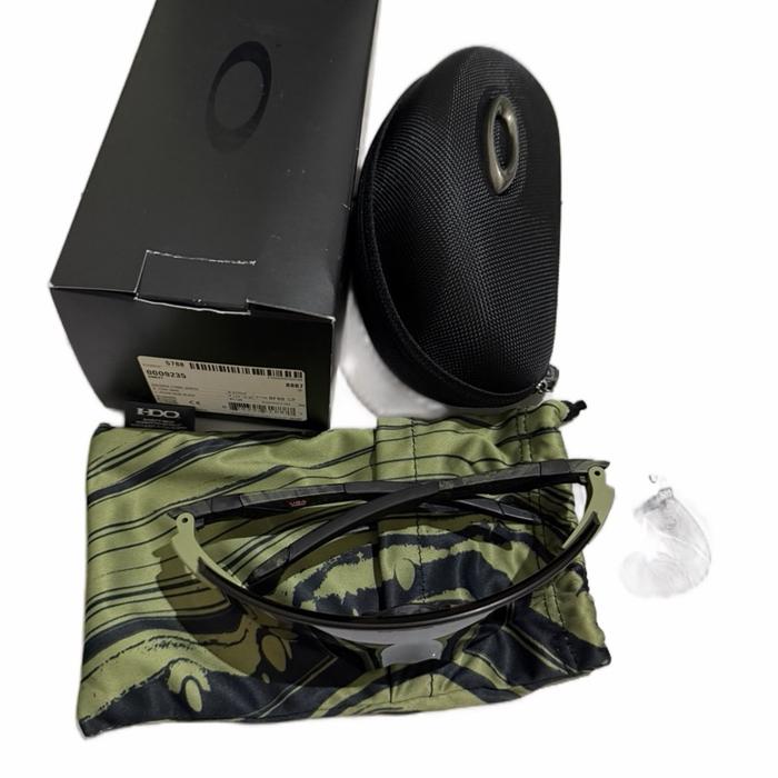 Kacamata Oakley Encoder Strike Vented Fern Swirl with Prizm Road Black Original