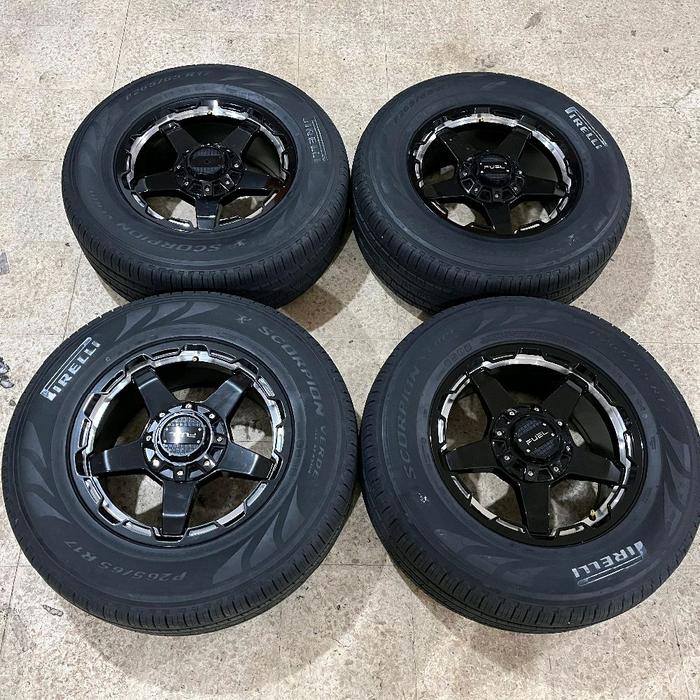 velg mobil bekas fuel R17pcd 6x139 ban pirelli thn 2025  PNP Pajero, Fortuner