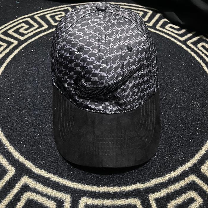 big swoosh aop topi topi aop