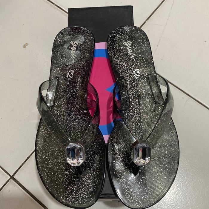 Sandal Gosh Art 716 dengan Desain Glitter dan Batu Permata di Tengah