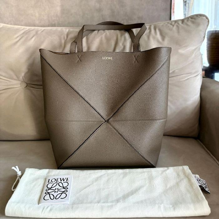 Loewe Medium Puzzle Fold Grained Leather (NEW)