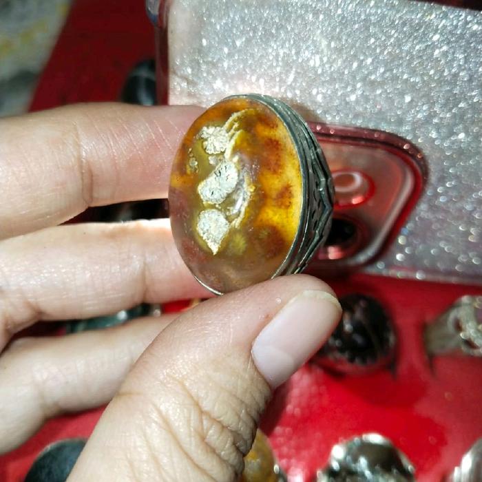 Sulaimanmadu Pamor Pocong Tratay Natural Alam Losdor - Batu Alam Asli dengan Desain Unik dan Menarik