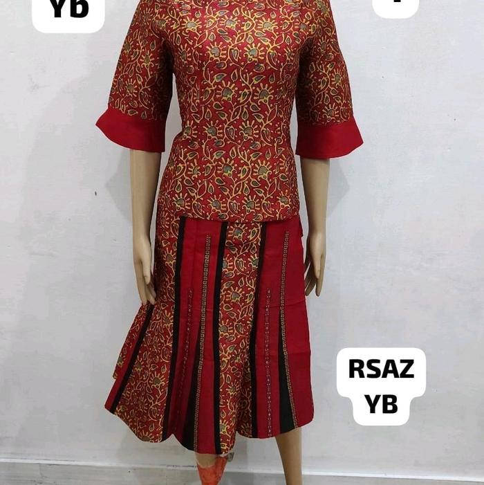 Stelan Romsabai bahan silk pendek
