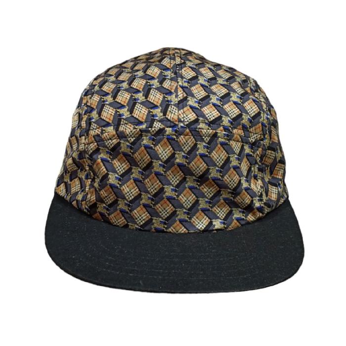 TOPI 5 PANEL BURBERRY SECOND