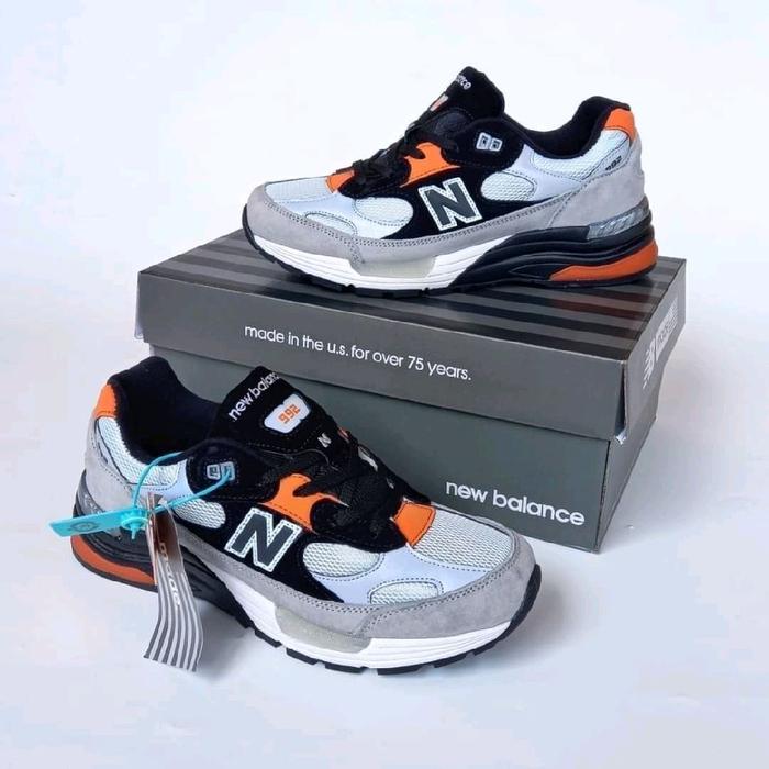 New Balance 992 DTLR Grey Orange