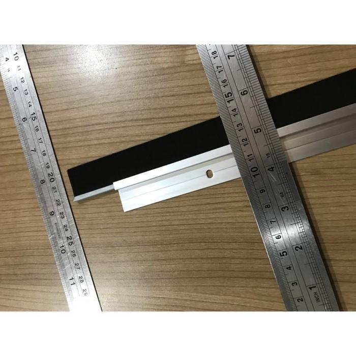 (EM) Door Seal Bulu Penutup Celah Pintu Door Bottom Seal Pintu Bulu