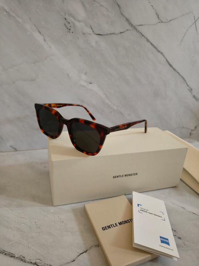 Kacamata Hitam Fashion Pria Wanita GM Momati Leopard Black Sunglasses
