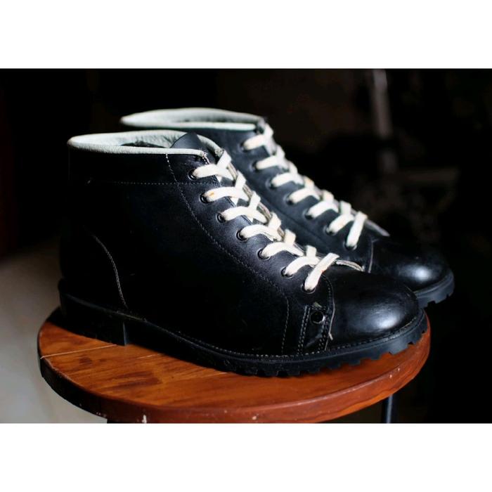 Sepatu Vintage Rugged Boots Leather Kulit Black not Timberland Caterpillar Ecco Clarks Vans Converse