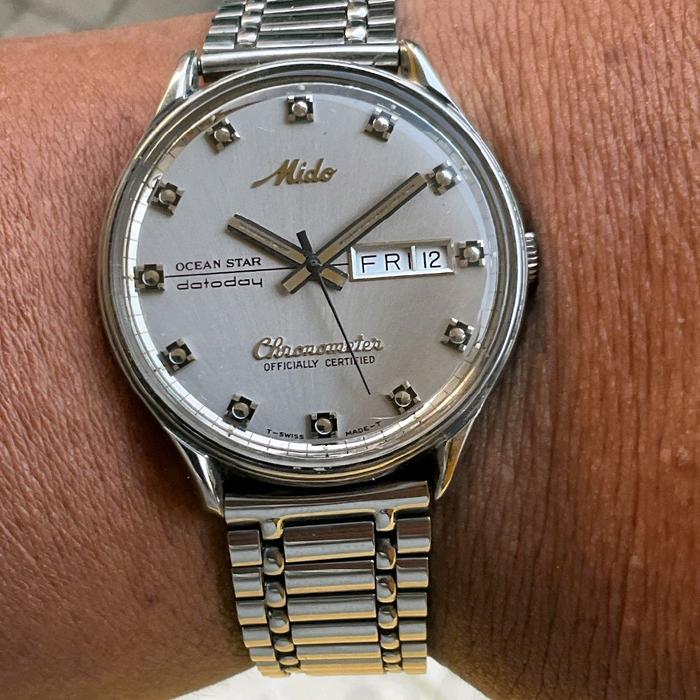 JAM KUNO ANTIK SWISS KONDISI ISTIMEWA  : MIDO CLASSIC CHRONOMETER AUTOMATIC 8439 TAHUN 2005  KONDISI