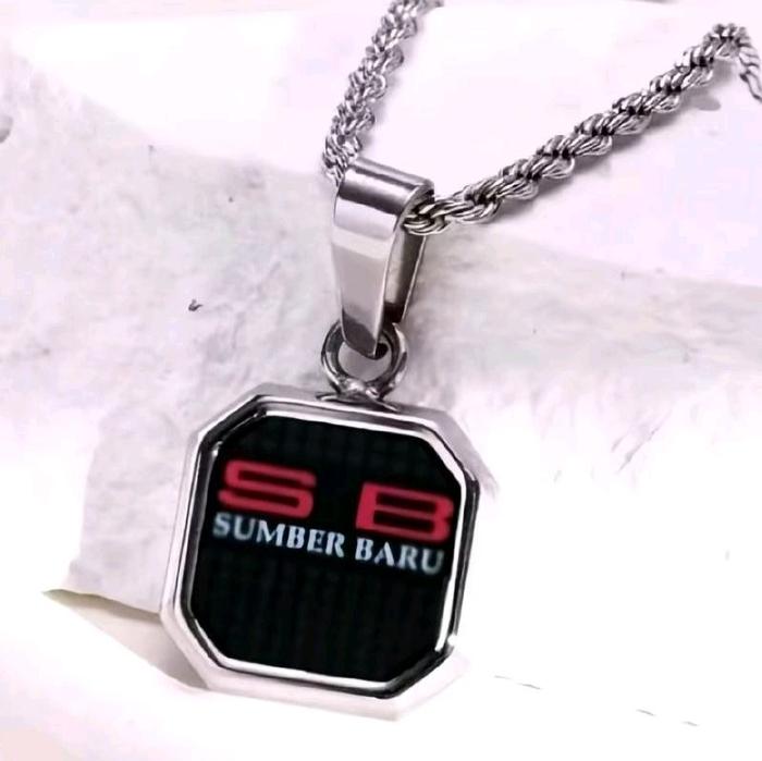 Kalung Liontin Free Nama SB Sumber Baru dengan Desain Unik dan Menarik