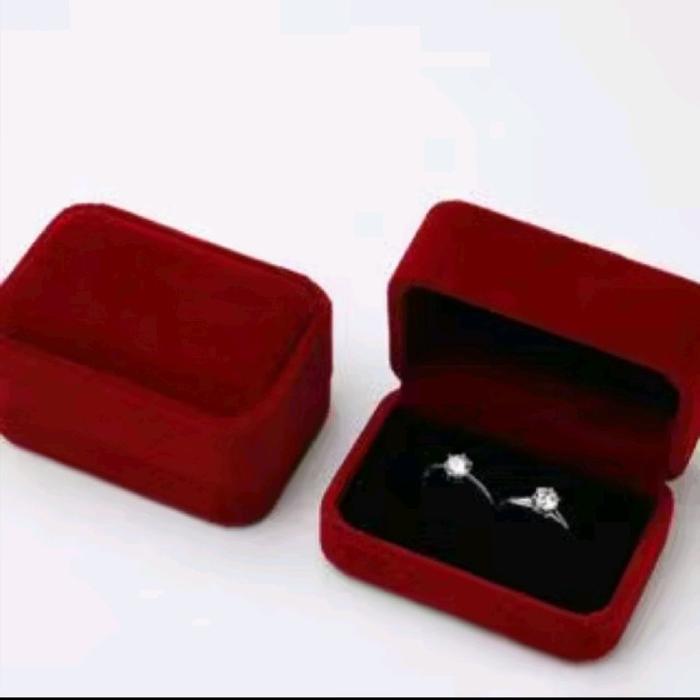 Kotak Cincin Mewah / Ring Box (Tidak Termasuk Cincin)