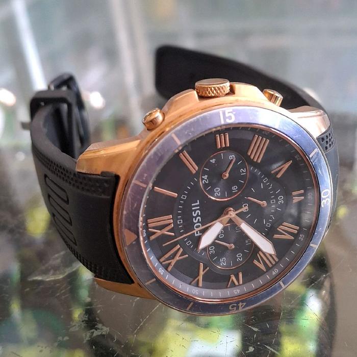 Jam tangan fossil fs 5237 kondisi bekas
