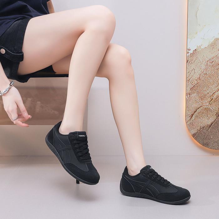 Yiberly Axcel B 010 -Sepatu Unisex Sneakers Casual Trendi Fashion Daily New Original