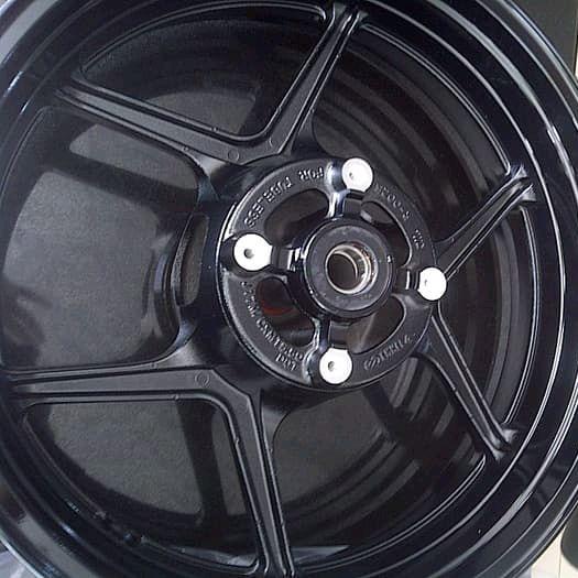VELG PELEK BELAKANG KAWASAKI ZX636 ZX 636 LAMA ORIGINAL KAWASAKI