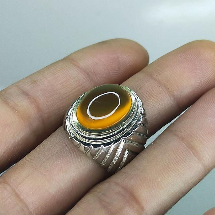 Cempaka Madu Crystal - Cincin Elegan dengan Batu Cempaka Madu Crystal yang Menawan