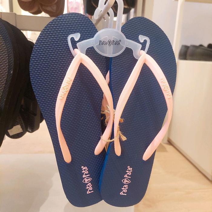 Sandal Wanita PataPata Navy 572-9247