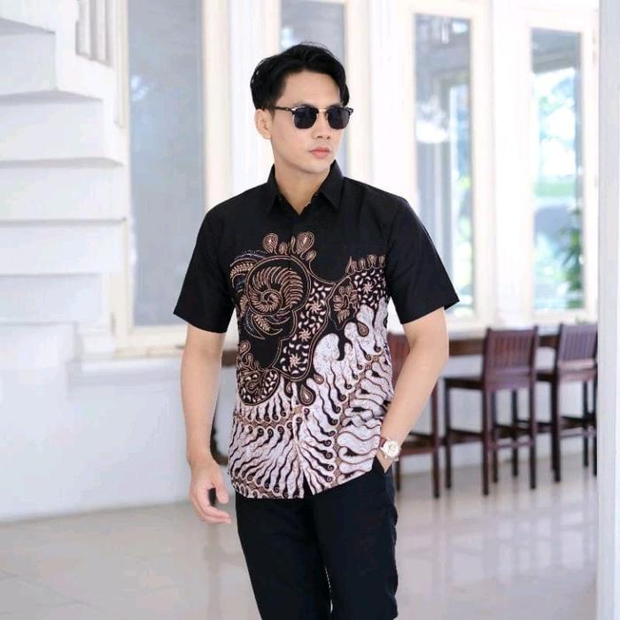 SLIMFIT AFKAR BATIK HITAM COKLAT PUTIH LENGAN PENDEK PRIA Fit