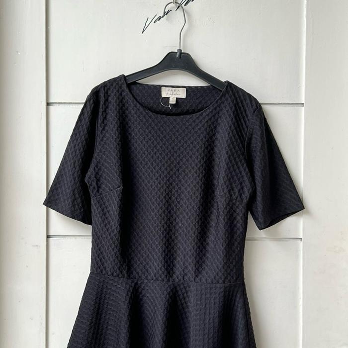 SALE!! ZARA Black T-shirt