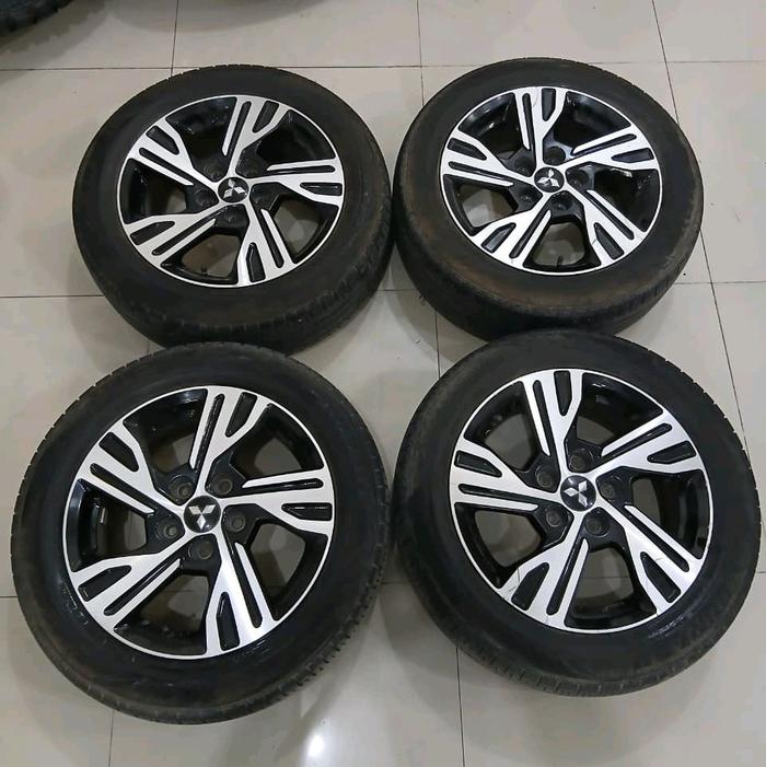 Velg Bekas Copotan Xpander Ultimate Ring16 Pcd 5x114 + Ban 205 55 R16