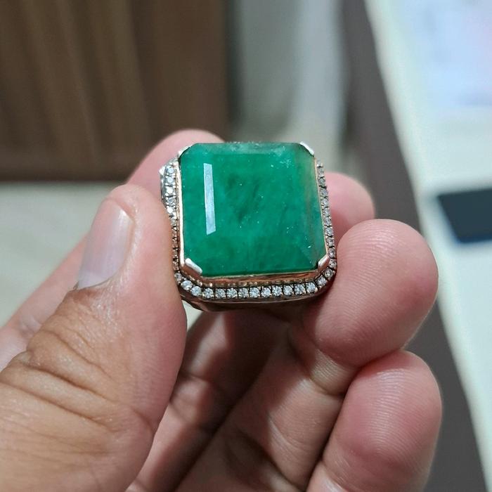 Zamrud Colombia Ring Perak