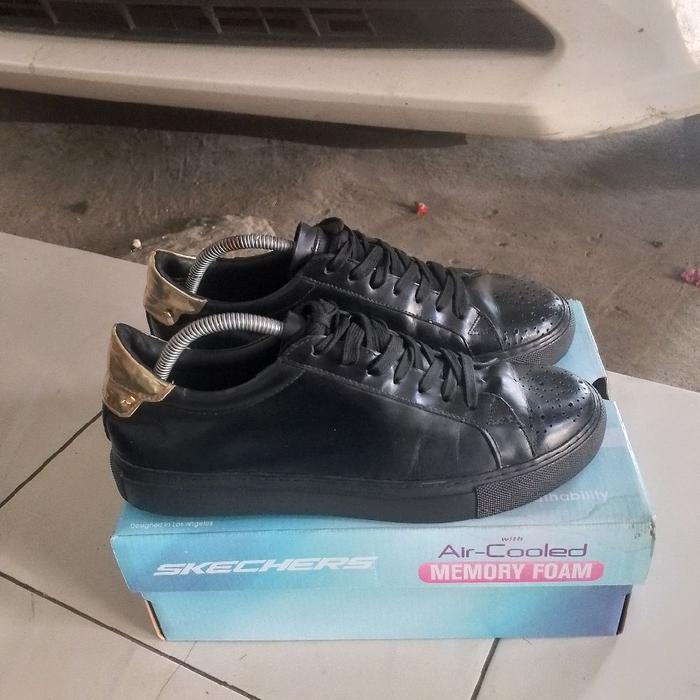 sepatu second branded givenchy paris size 42 original authentic