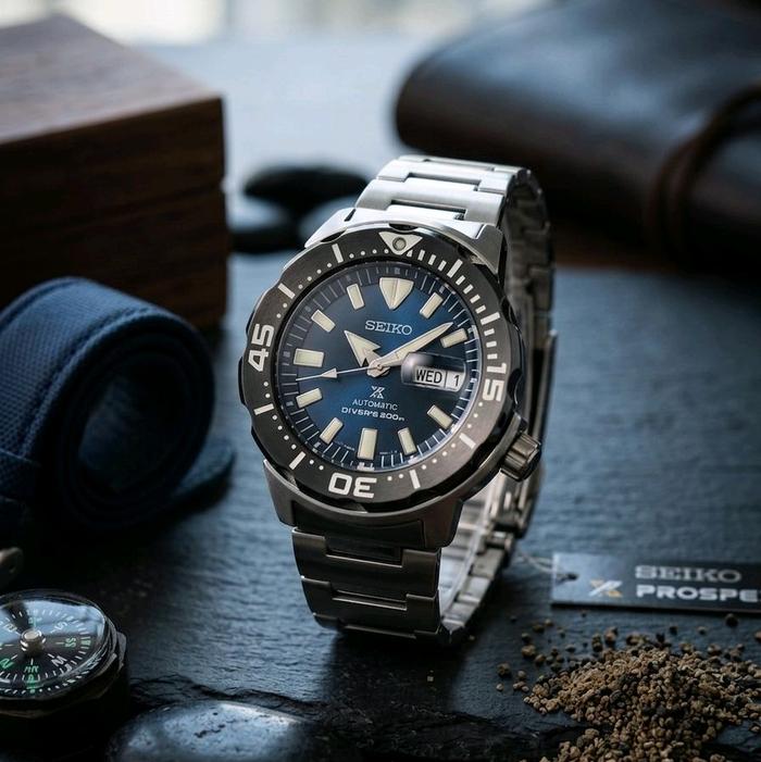 Seiko Prospex SRPD25K1 "Monster" Gen 4 - Blue Dial Steel Bracelet.
