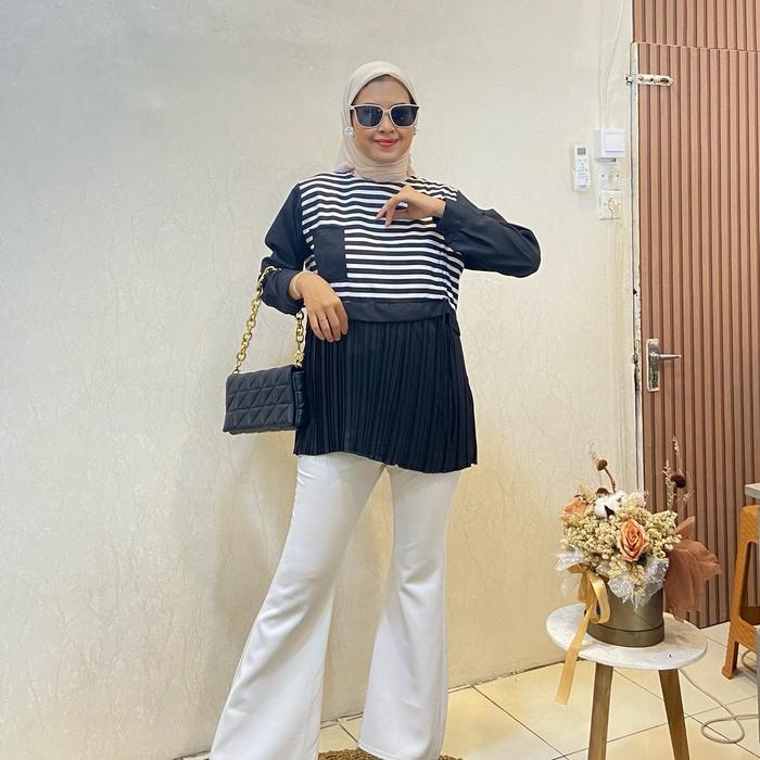 Dela blouse Cherrynableee