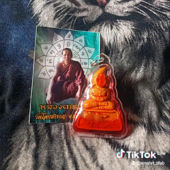 Liontin Phra Ngan Love Potion