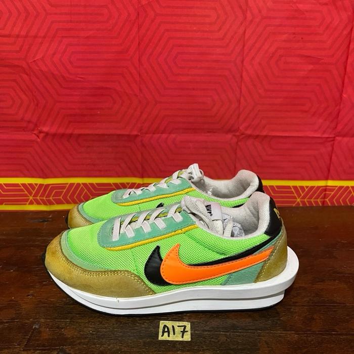 Sepatu anak second ori nike ld waffle sacai green size 33