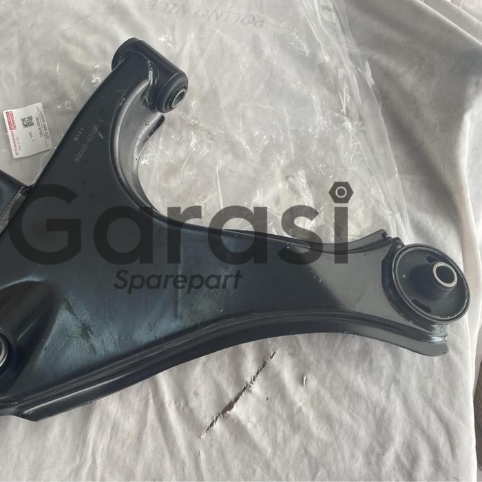 Lower Arm / Sayap Bawah Daihatsu Taruna Karburator