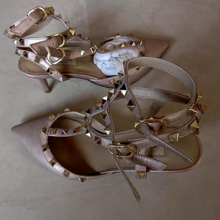 Sandal valentino KW super preloved size 37