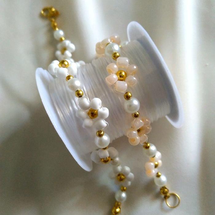 Gelang Manik Bunga Monte Pasir Cantik Elegan Bracelets Mutiara Putih & Peach Handmade Aksesori Wanit