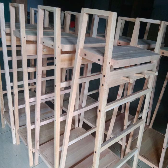 Rak hijab, rak mukenah dari kayu mahoni