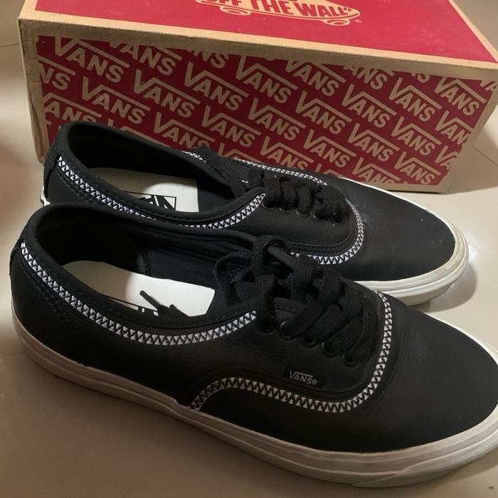 Preloved Vans kulit classic