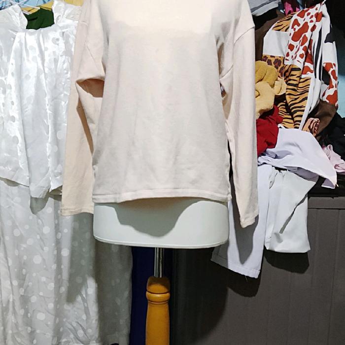 Baju Atasan Wanita Ilegal - Model Terbaru