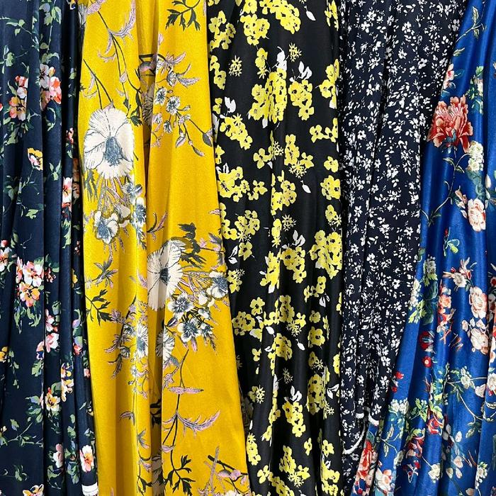 kain satin silk maxmara motif bunga bahan gamis