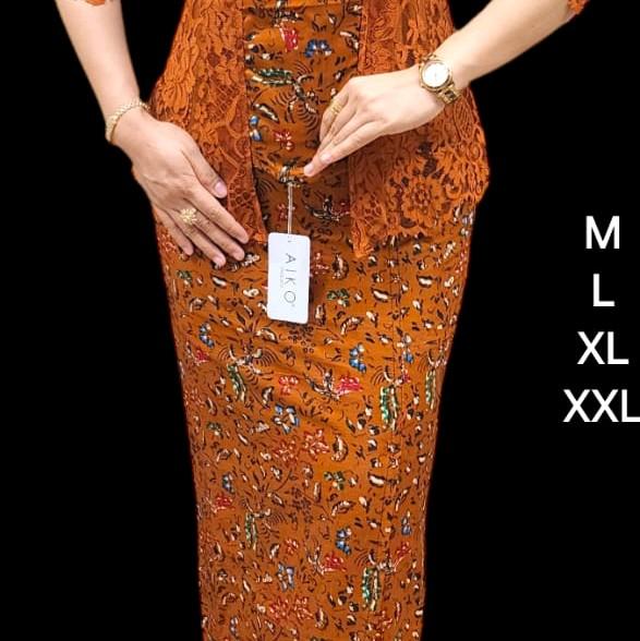 Stelan blus dan rok blus Wanita
